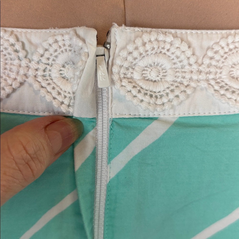Lilly Pulitzer Candice Dress
Sand Bar Blue Size 4 - Picture 7 of 13